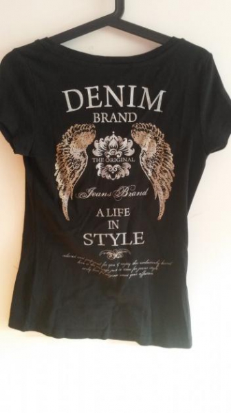 NEU!  T-shirt mit Aufduck und Glitzerrsteinen