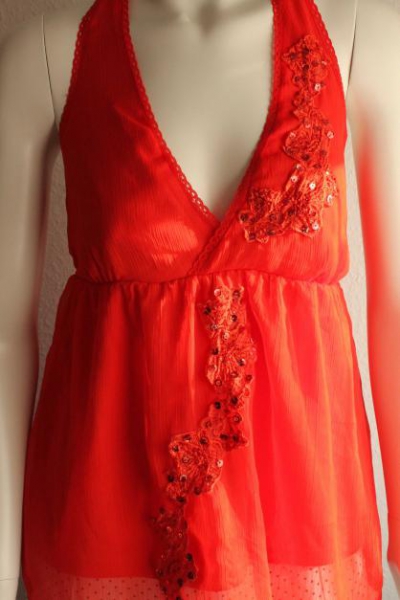  Rotes Oberteil Neckholdertop mit Pallieten