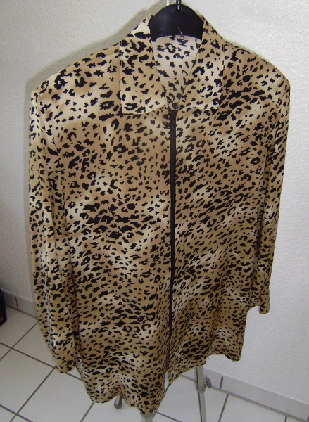 Schöne dünne Jacke oder Blusenjacke im Leo Look mit Reißverschluss Gr. ca. 40