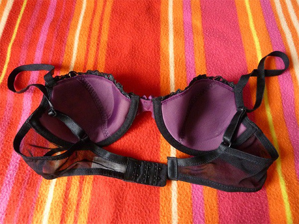 *Neu* Süßer Push-Up mit Spitze & Netz