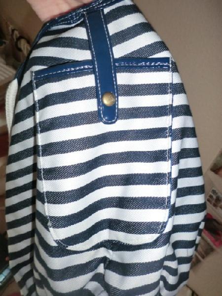 Tasche im Marine-Look