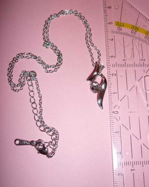 Silberne Kette mit Swarovski Elements Anhänger