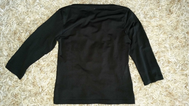Schwarzes Oberteil mit 3/4 Arm