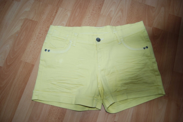 High-Waist Jeans- Shorts   Trendi