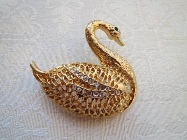 Brosche, Schwan, Kristallsteine