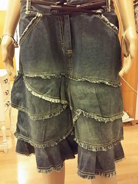 Wunderschöne Jeans Rock mit Volant / Promod