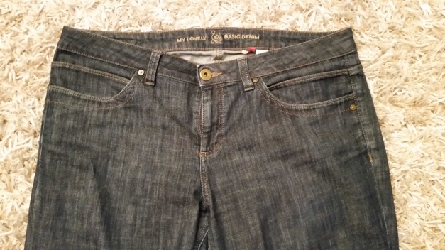Dunkle Jeans von s.Oliver