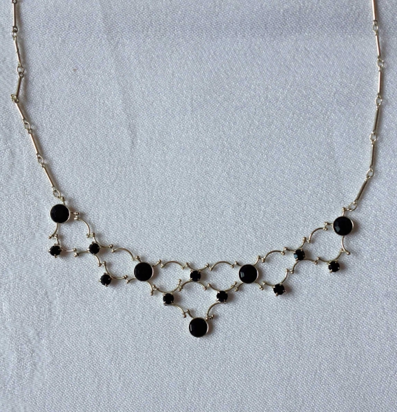 Wunderschöne Kette von Six