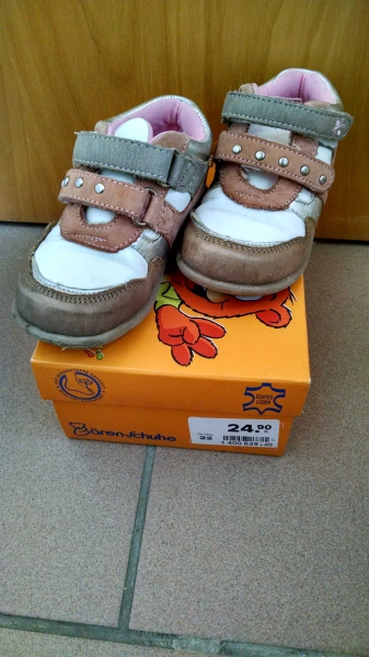 Süße Halbschuhe Gr. 22 für Mädchen