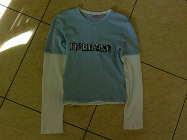 hellblaues Langarmshirt 