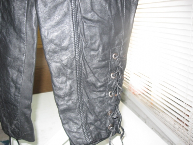 *** Ledermäuse aufgepaßt ~ Lederhose ~ Ausgefallener Schnitt ***