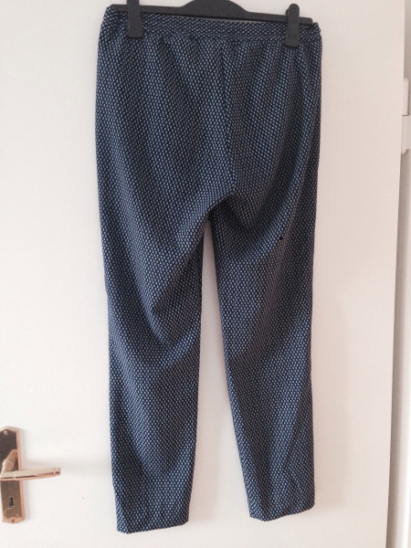 Loose Fit Hose 
