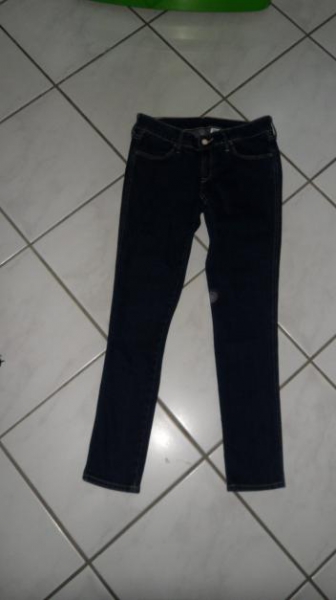 Jeansröhre - Röhre - Röhren- Stretchjeans - H & M 28/30 - Top - 
