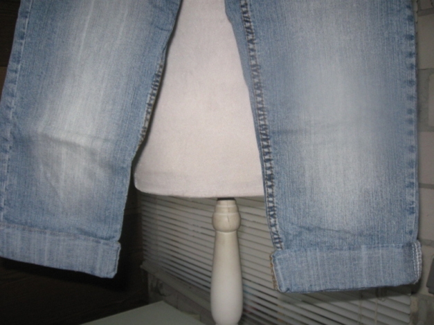 *** Top ~ Caprijeans ~ Stickerei *** 