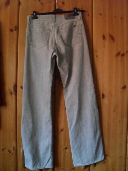 hellgraue Cordhose