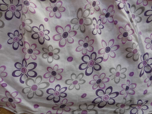 Weiß/lilanes Peplum T-Shirt mit Puffärmel und Blumenmuster