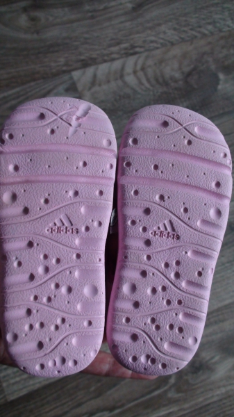 Adidas Badesandalen Gr.25
