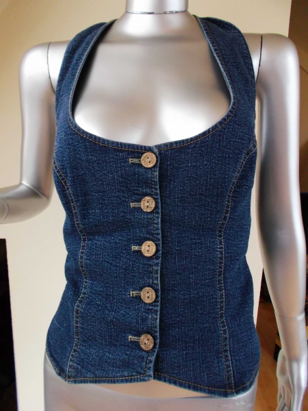 Jeans Weste Gilet eng auf Figur