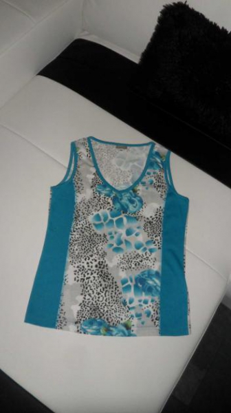 Rosen- Shirt von Helena Vera - 36 - Neu - 