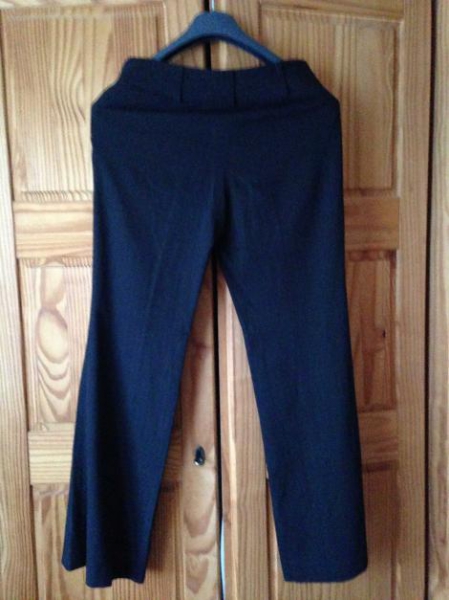 Esprit Hose, Nadelstreifen Gr 36, schwarz