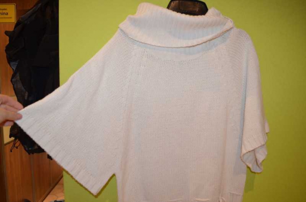 kurzärmliger Strickpulli
