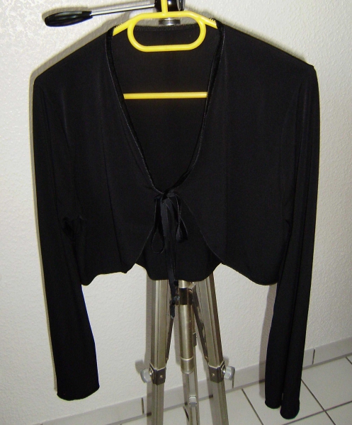 Bolero Jacke bzw. Jäckchen ca. Gr. 40 in schwarz