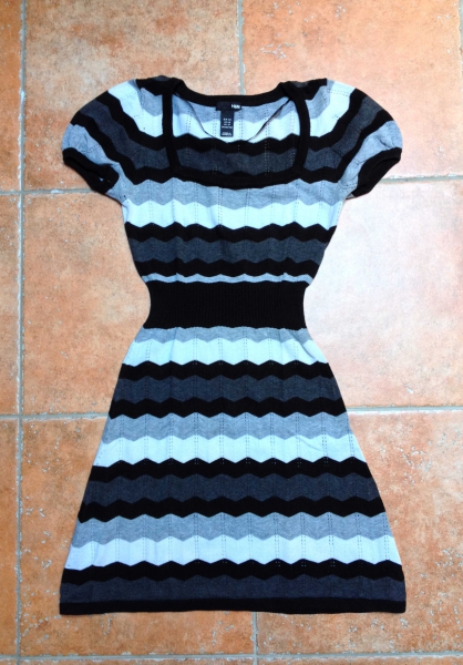 H&M Boho Strick Minikleid im Zickzack Look XS ( 32 - 34 )