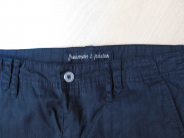 schwarze Stoffhose Größe 29