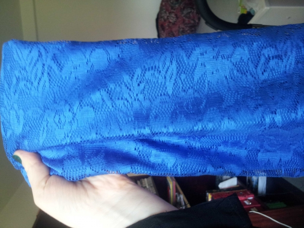 Knallblaues Tanktop mit Spitze gr. 44