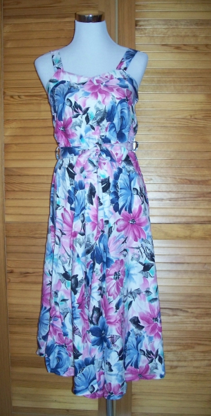 VINTAGE// Wadenlanges Trägerkleid mit Blumenprint im Boho-Style von *Jersey Josephine* Gr. 34/ 36