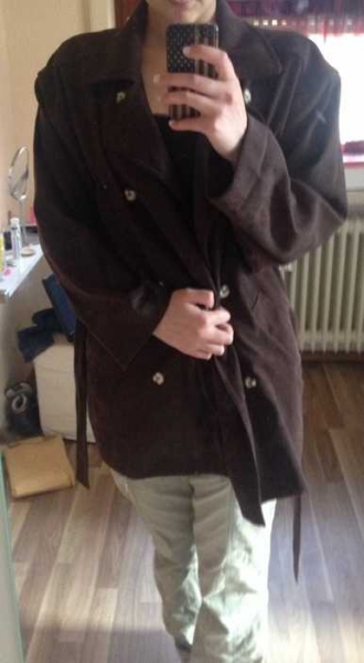 schöne dunkelbraune jacke