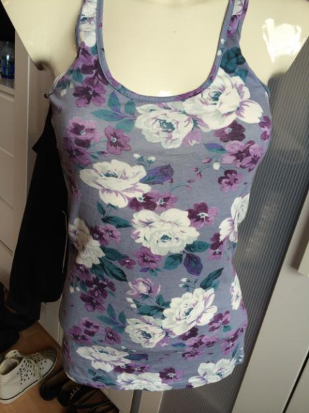 Top mit Blumen lila Flieder 