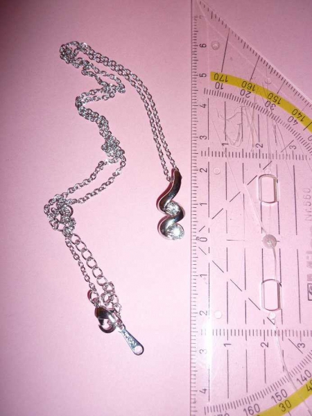 Silberne Kette mit Swarovski Elements Anhänger