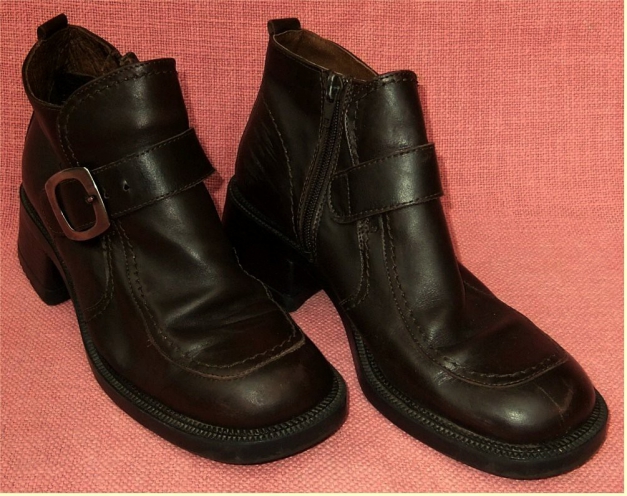 robuste Damen-Halbschuhe mit Schnallen - Größe 39 - in braun