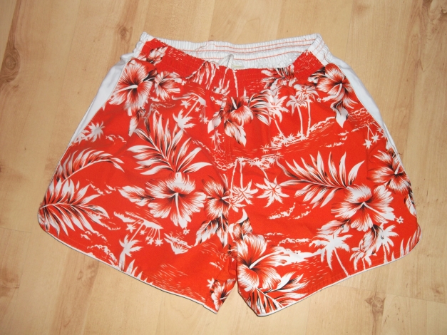 kurze, orangene Badehose Gr. S neuwertig.!