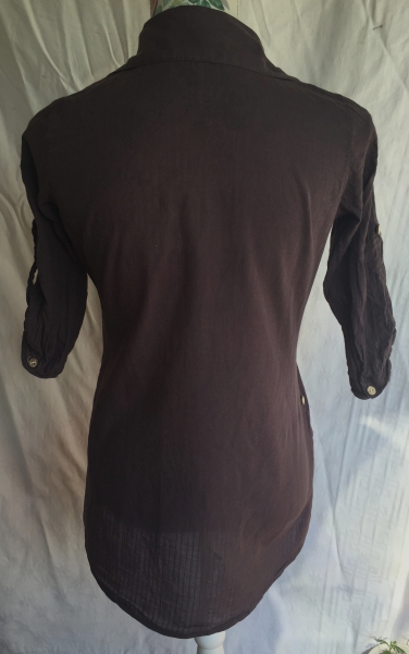 Lange braune Bluse