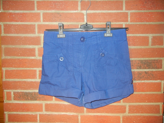 blaue Shorts von H&M