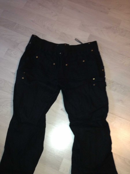 Schwarzehose von der Marke y.o.u.