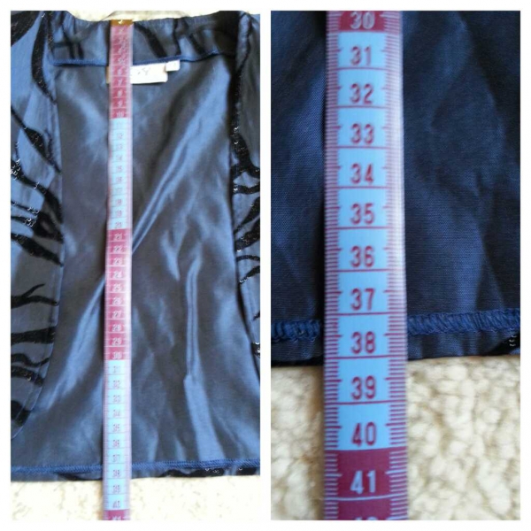 Dunkelblaues bodenlanges Abendkleid mit leicht ausgestelltem Rockteil und schwarzer Samtmusterung + kurzärmeligem Bolerojäckchen Gr. 42/M