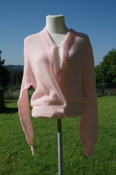 Bettjäckchen/ Bettjacke vintage Krimmel rosa Synthetik