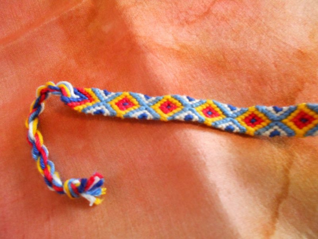 Armband | Freundschaftsarmband blau-weiß-gelb-rot