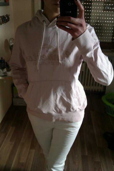 rosa kapuzenpullover