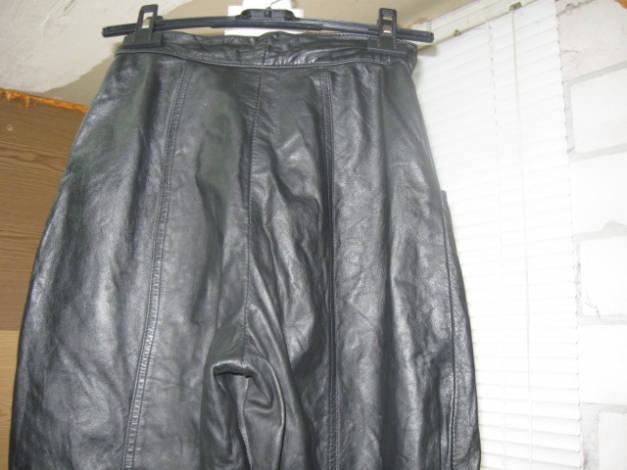 *** Ledermäuse aufgepaßt ~ Lederhose ~ Ausgefallener Schnitt ***