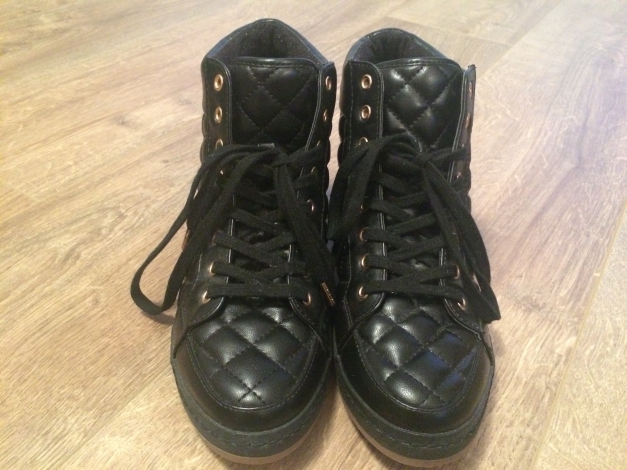 Sneaker 38