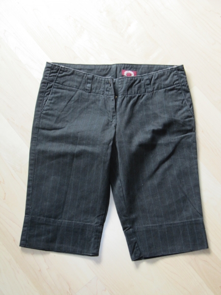 BERMUDA SHORTS SUBLEVEL USED LOOK STREIFEN 3/4 SHORTS GR. S STIEFELHOSE