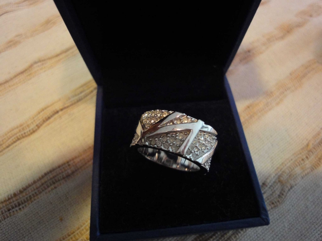 Funkelnder Swarovski Ring Gr. 55