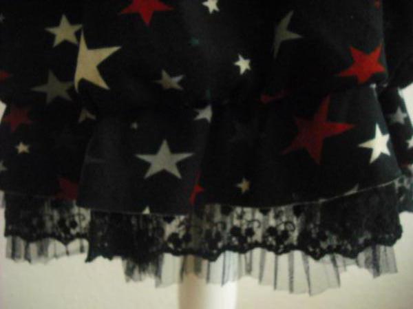 Aussergewöhnliches Stars / Sternchen-Kleid, Spitze, Stickerei, Jersey, Verzierungen