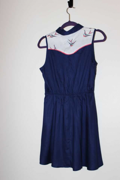 Süßes Hipster Hippie Vintage Kleid mit Schwalbe