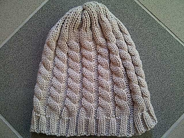 Strickmütze beige