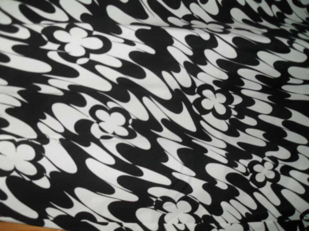 Maxikleid black and white